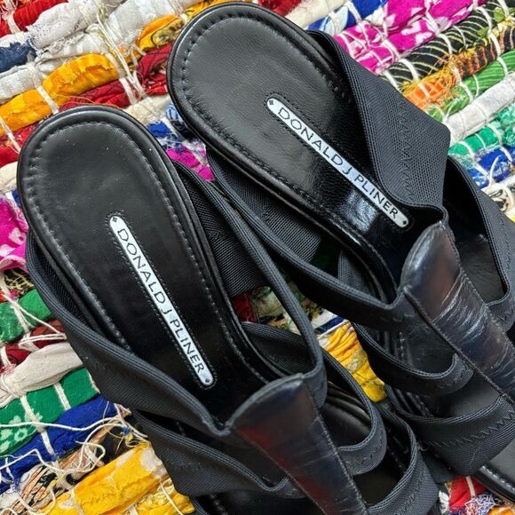 DONALD J PLINER Black Women's Sandals heel stretch comfort classic & elegant 6M - Picture 3 of 7